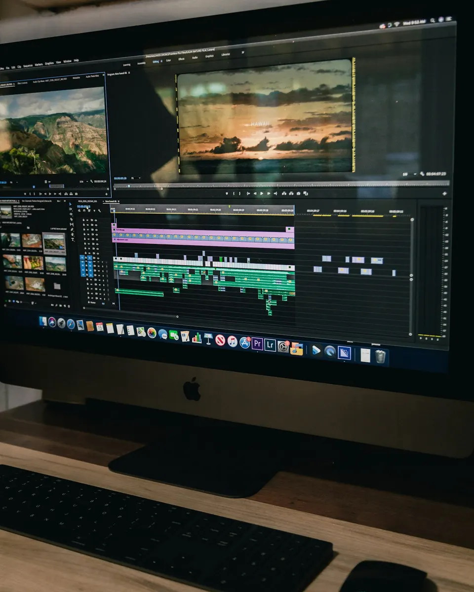 Monitor so strihom videa v Premiere Pro